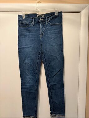 Levi's Women's 311 Shaping Skinny Woman’s Jeans